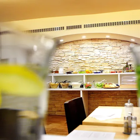 فندق Brixen 3*