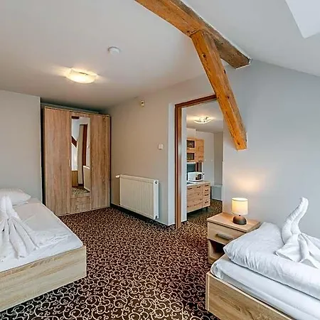 Brixen מלון 3*