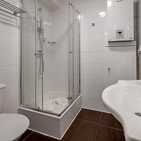 Brixen מלון 3*